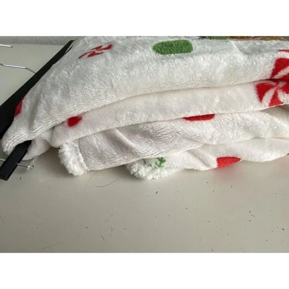 PEANUTS Snoopy Sherpa Backed Throw Blanket Gingerbread House Christmas 50X60” - Picture 8 of 15